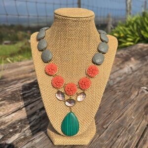 David Aubrey Peach Gray Faceted Beads Carved Flowers Pendant Amborella Necklace